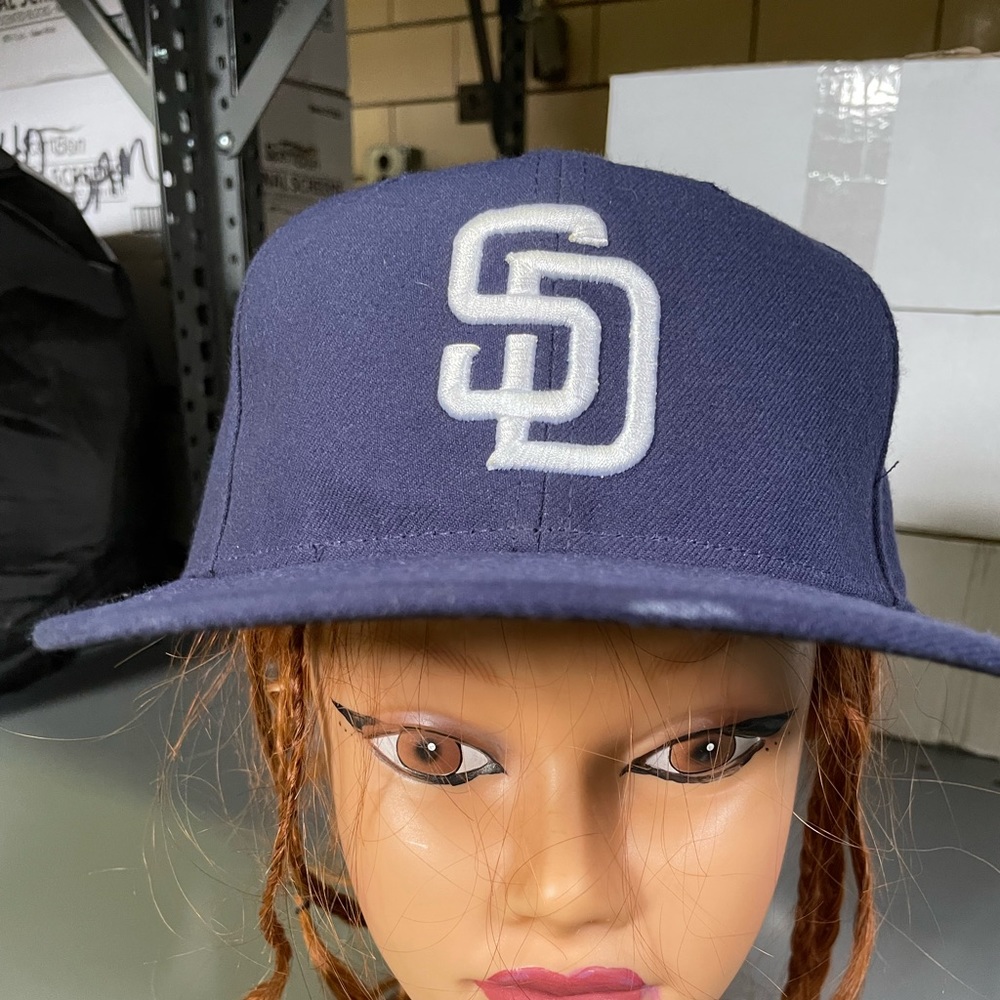 San Diego Padres MLB New Era fitted hat cap